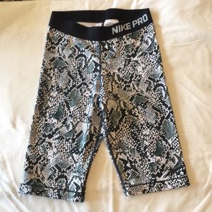Nike Pro Small Spandex/Leggings